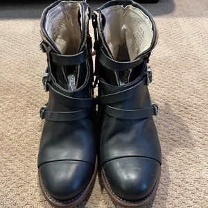 Freebird Crue boots. Size 9